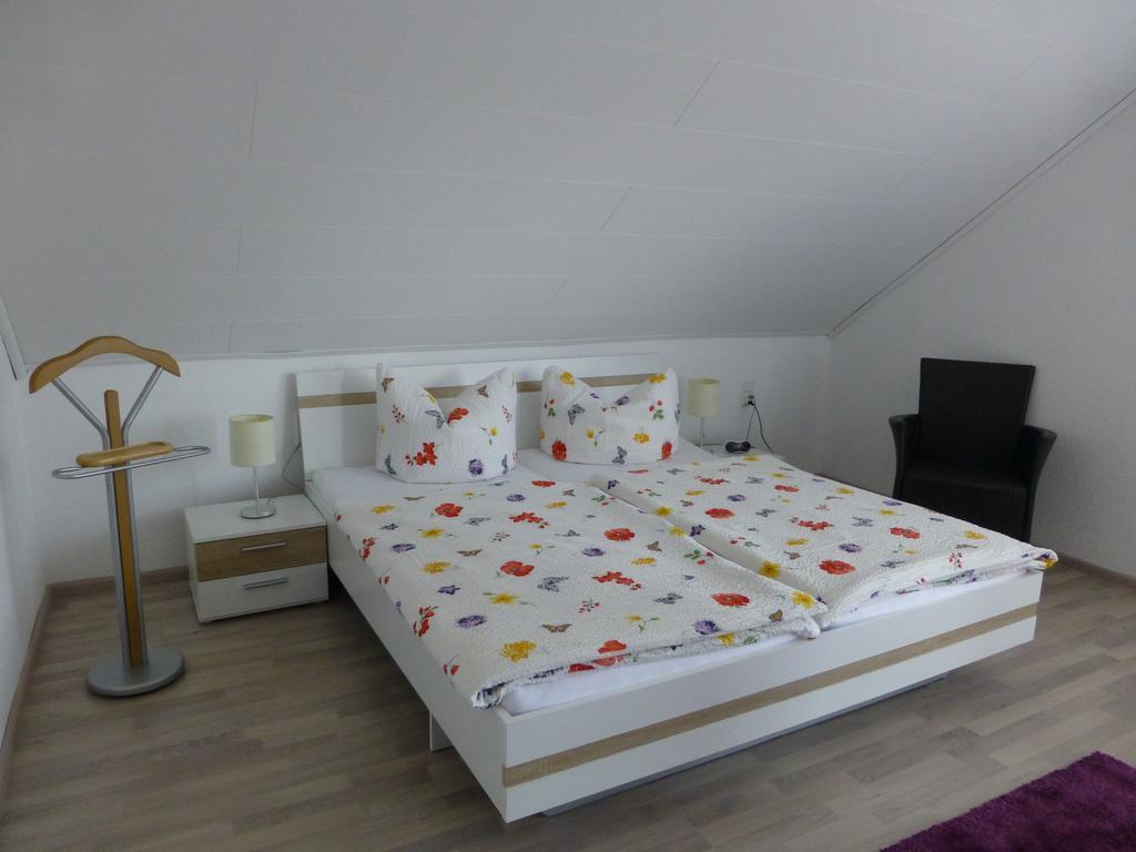Ferienwohnung Irmgard Und Ferienwohnung Gerlinde Waldbrunn  Ruang foto